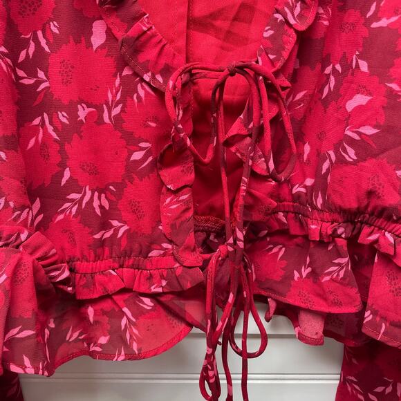 LUSH Cropped Long Sleeve Tie Front Open Back Red Floral Lined Top Size XL - Picture 5 of 15